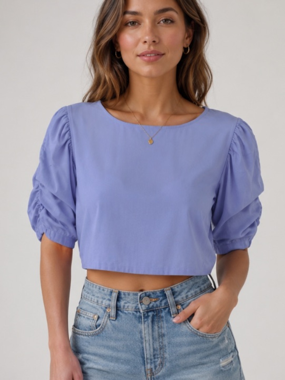 Amaro Keyhole Back Top - Picture 2 of 10